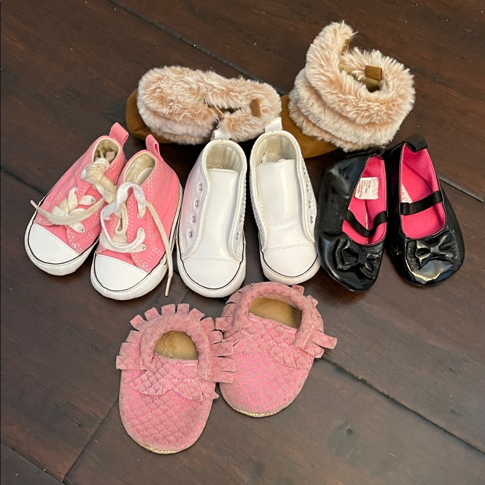 Baby girl soft infant shoe deal!